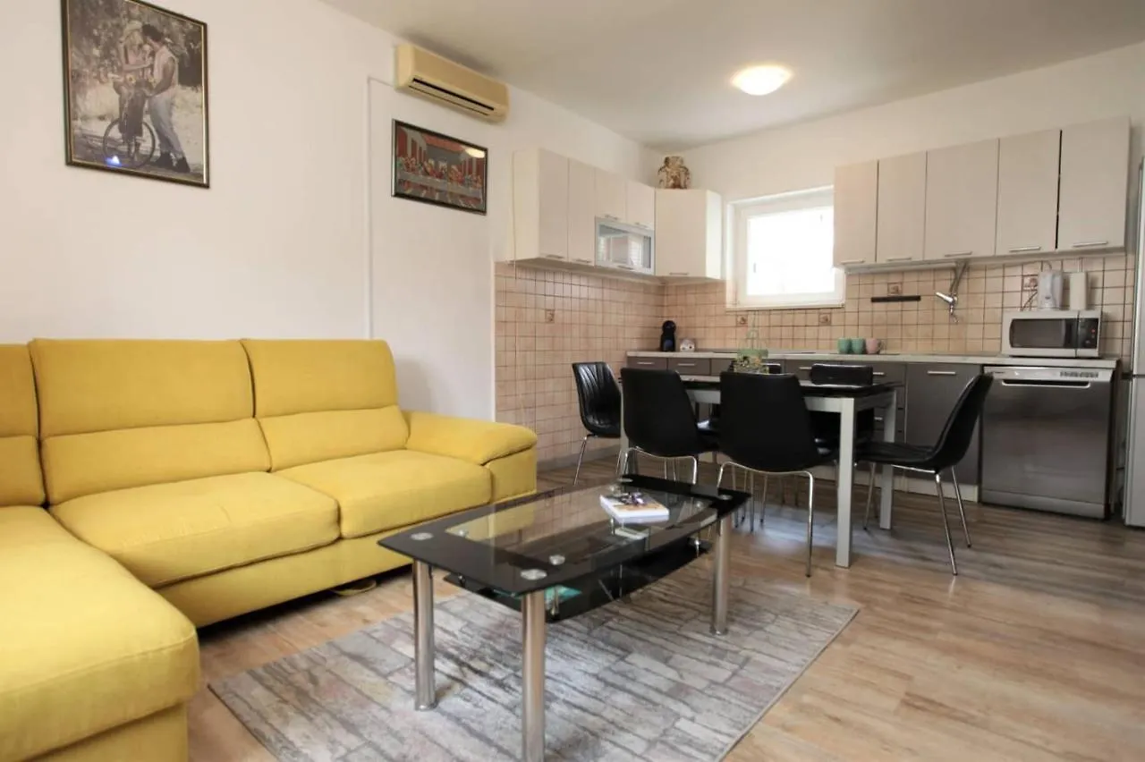 Apartman Mantenjin Trogir Apartment